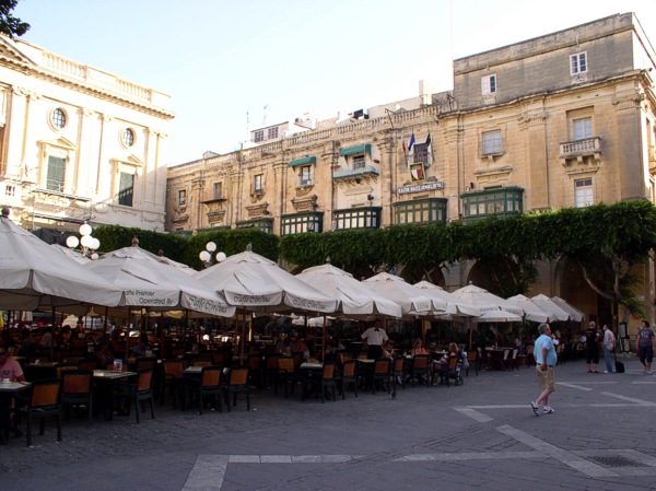 Das Caffe Cordina in Valletta